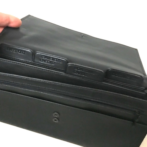 Tumi Modernist Passport Wallet Travel Document - Picture 7 of 7